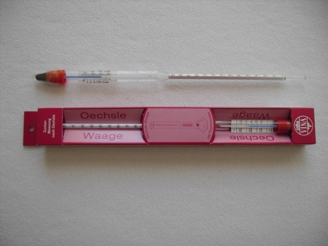 Échelle d'Oechsle avec thermomètre