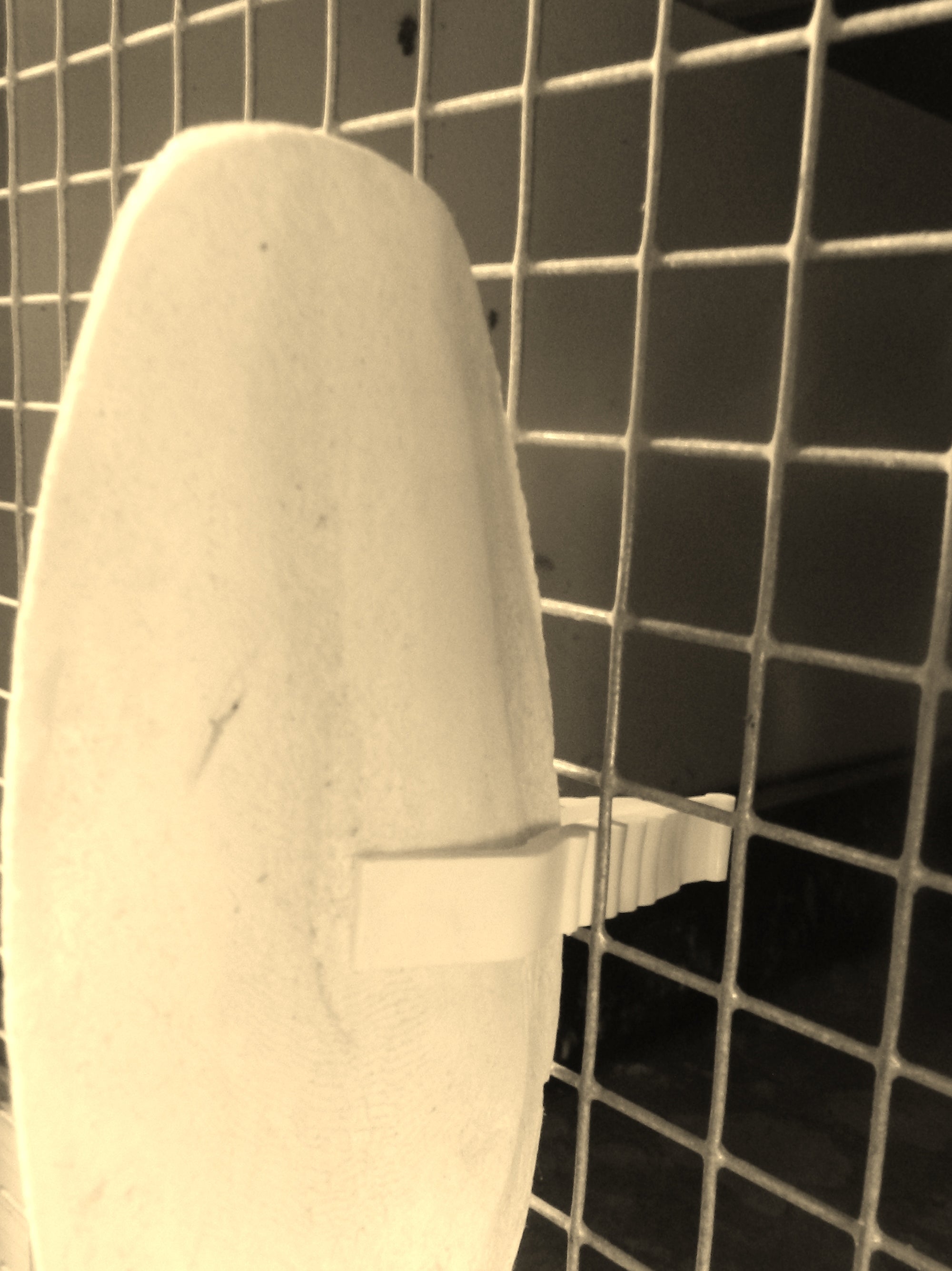 Sepiahalter aus Kunststoff