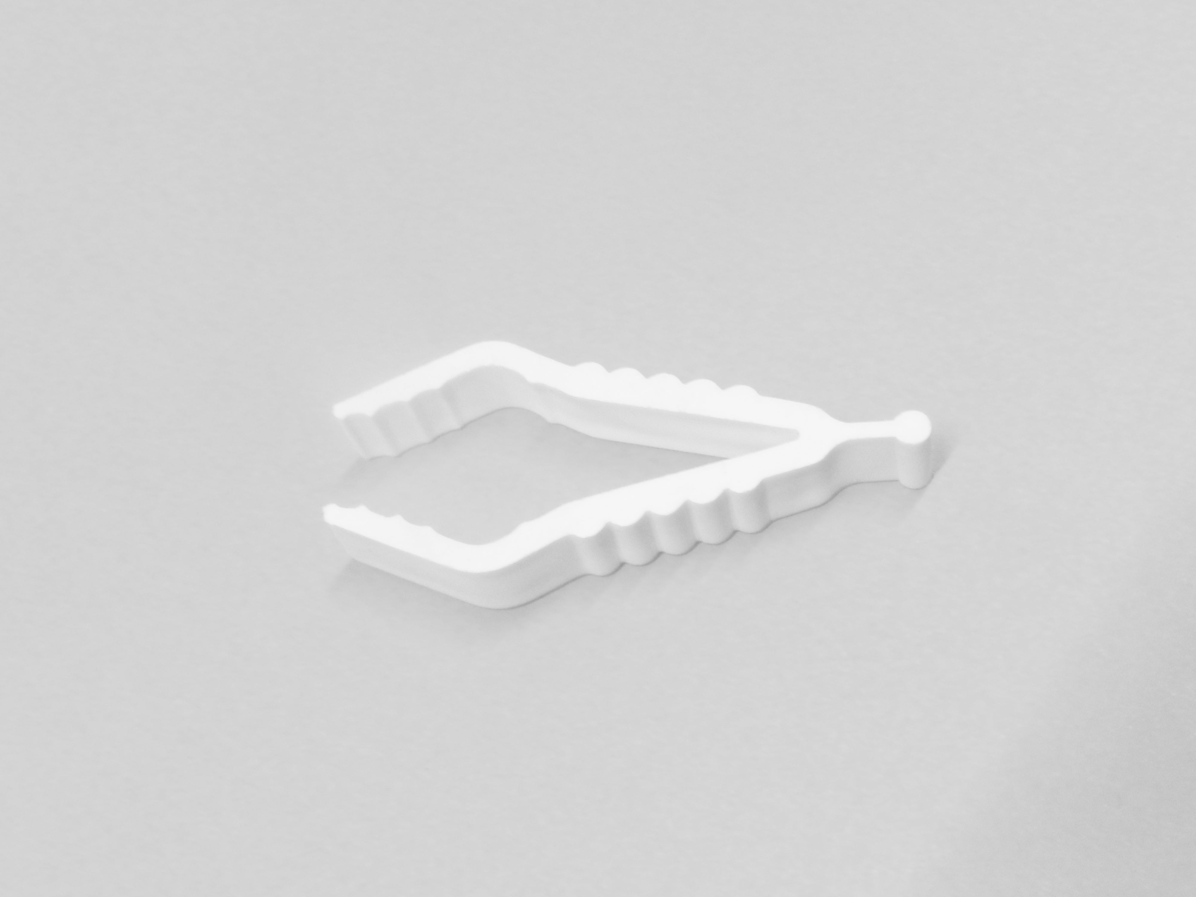 Sepiahalter aus Kunststoff